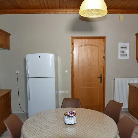 The House Of Victo-ria