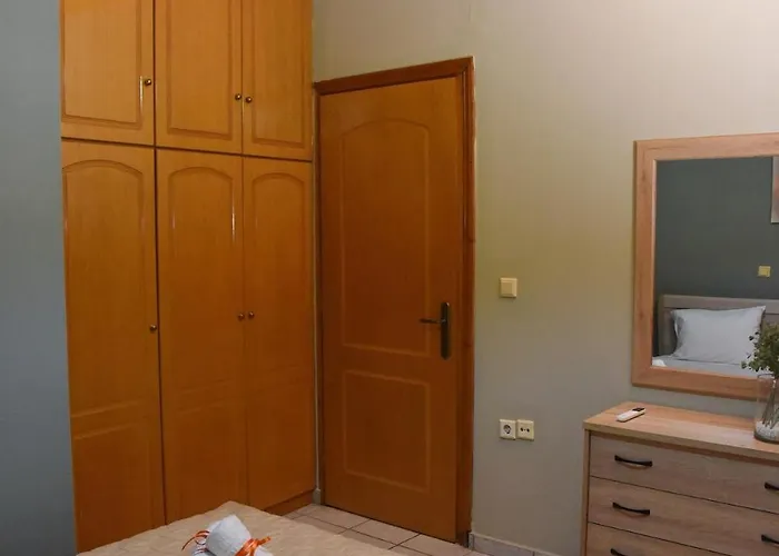 The House Of Victo-ria